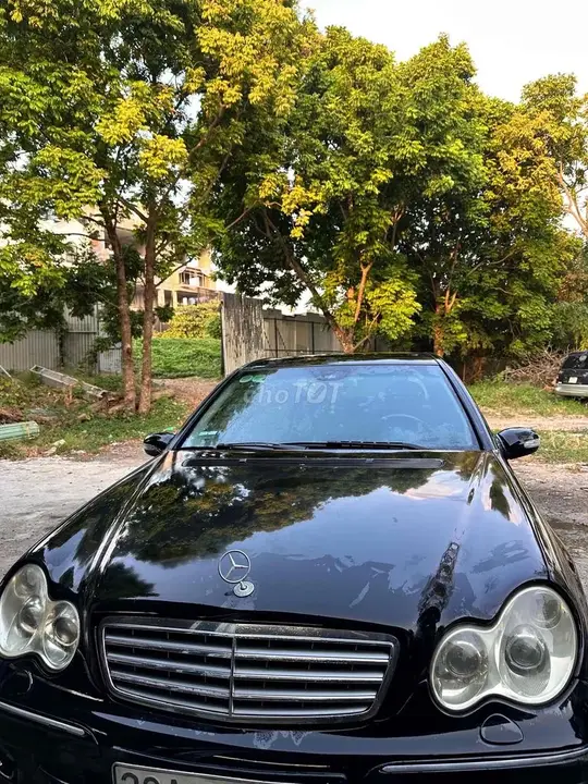 Mercedes-Benz C180 2006 photo 2