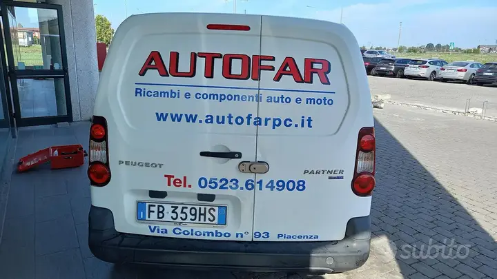 Peugeot Partner 2015 photo 4