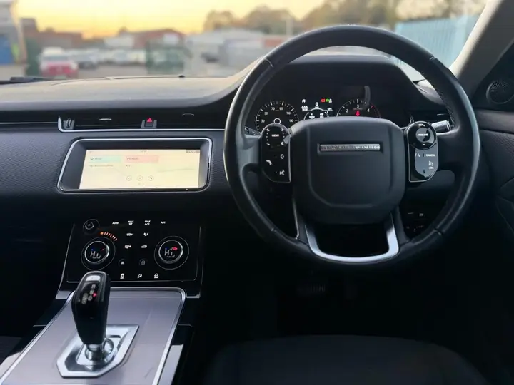 Land Rover Range Rover Evoque 2019 photo 2