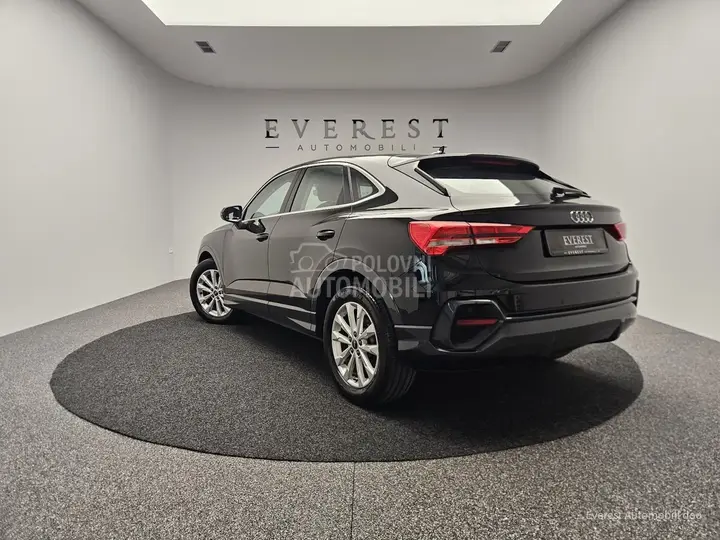 Audi Q3 2021 photo 5