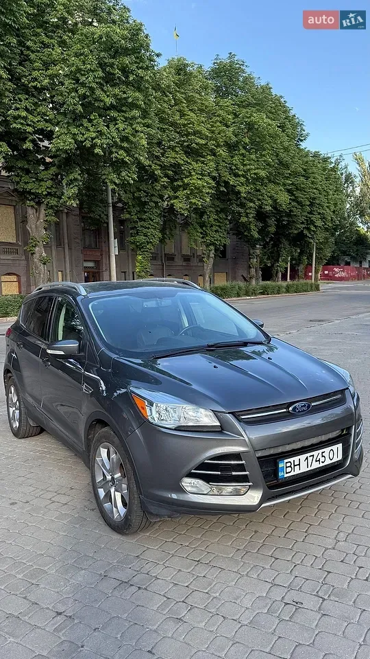 Ford Escape 2014 photo 2