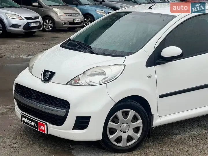 Peugeot 107 2011 photo 4