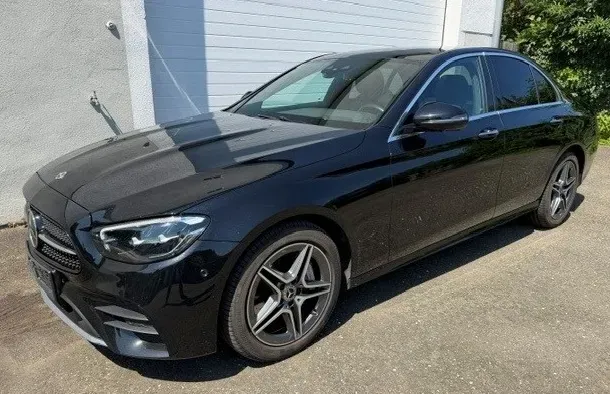 Mercedes-Benz E-Class 2022 photo 2