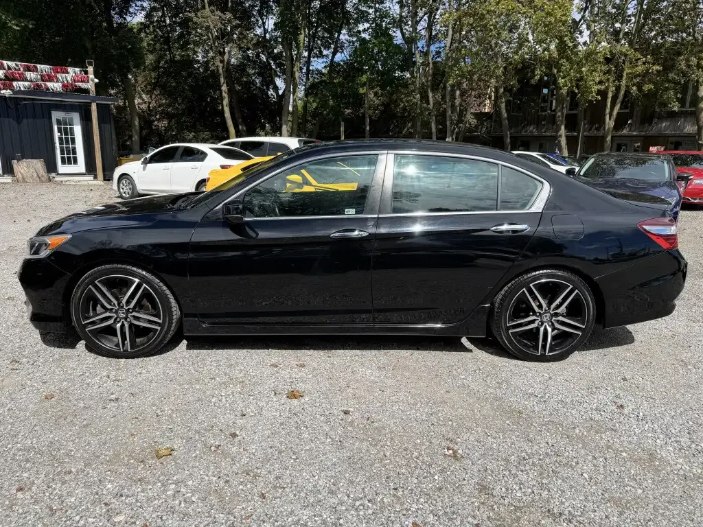 Honda Accord 2017 photo 2