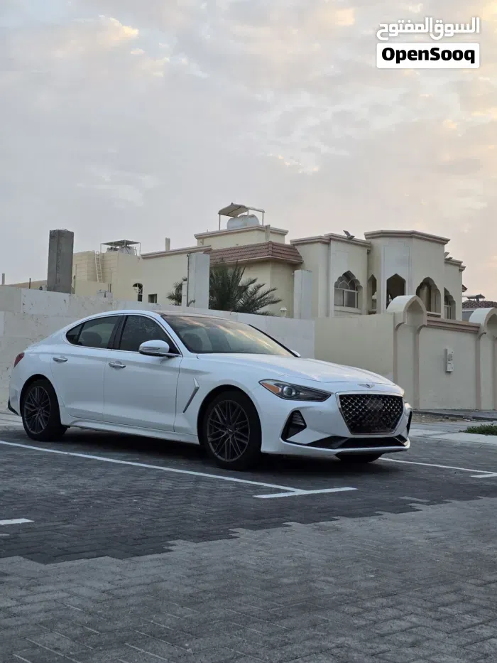 Genesis G70 2019 photo 2