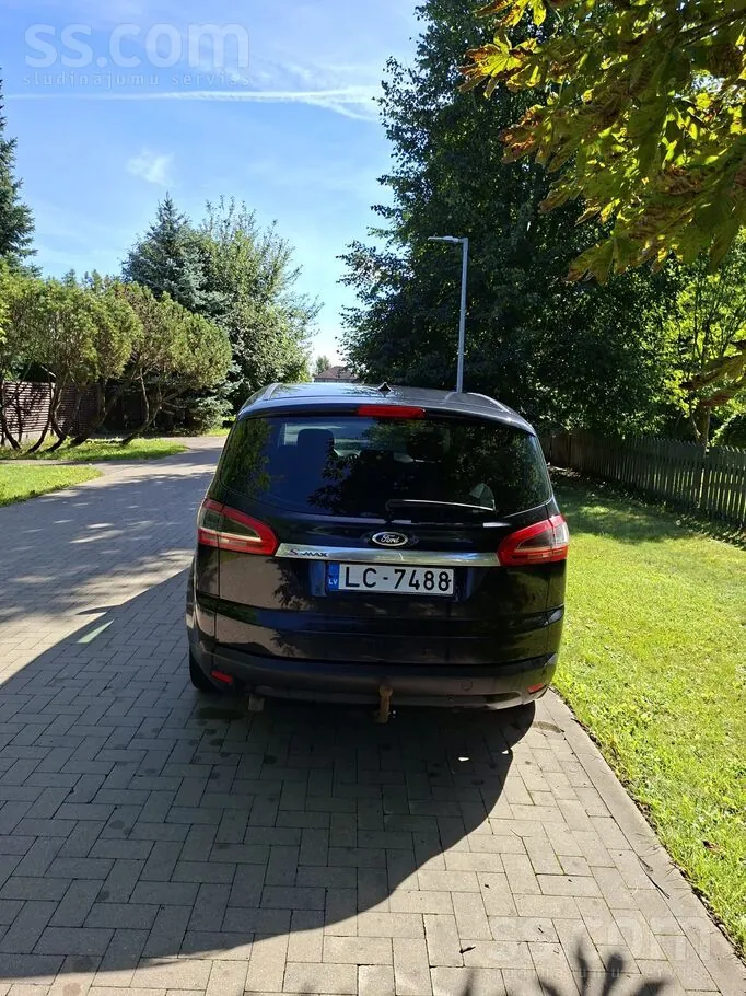 Ford S-Max 2014 photo 3