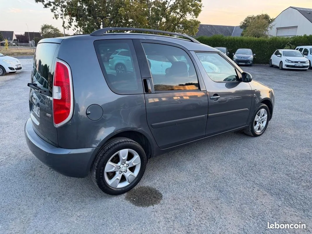 Skoda Roomster 2007 photo 4