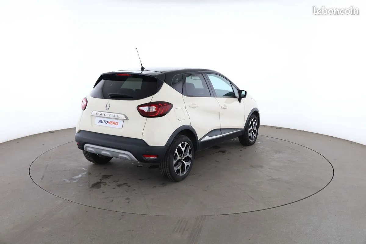 Renault Captur 2018 photo 3