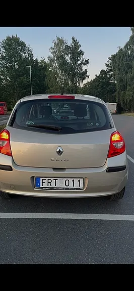 Renault Clio 2008 photo 2