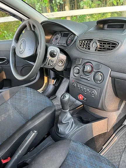 Renault Clio 2008 photo 3