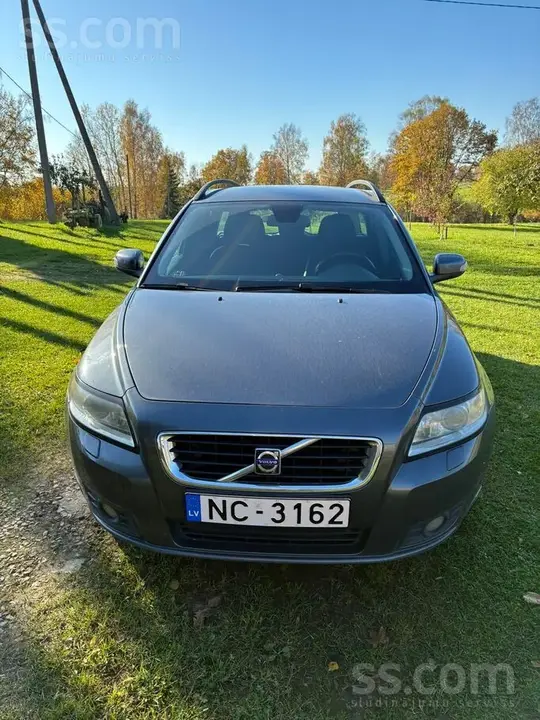 Volvo V50
