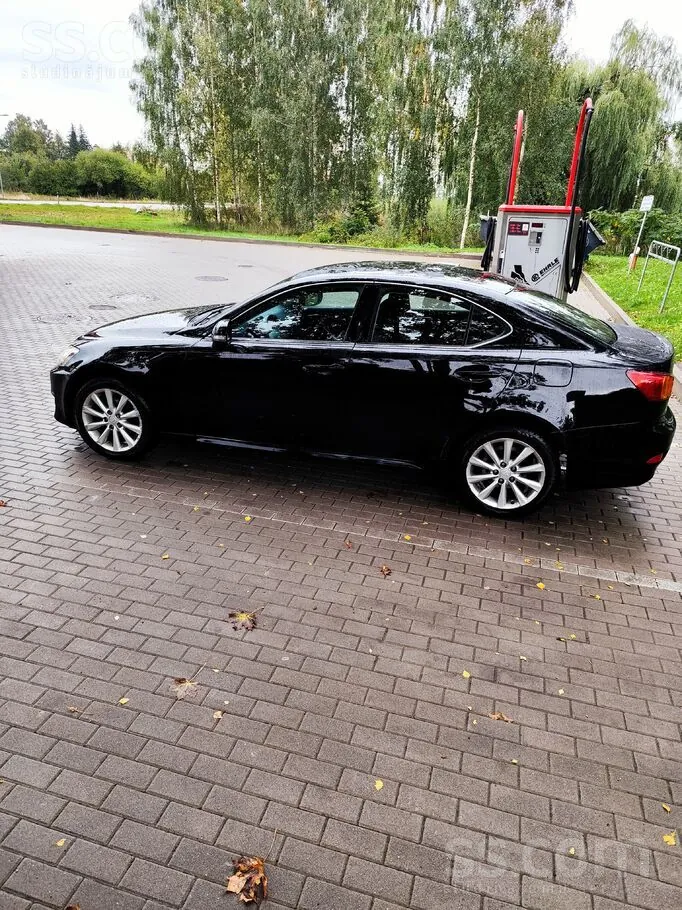 Lexus Is 2009 photo 3