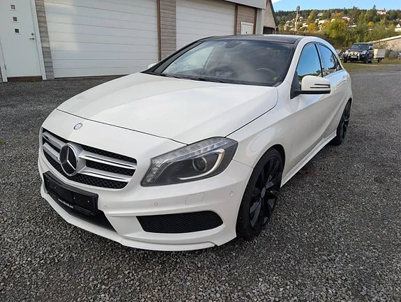 Mercedes-Benz A200 2013 photo 3