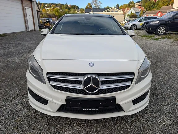 Mercedes-Benz A200 2013 photo 2