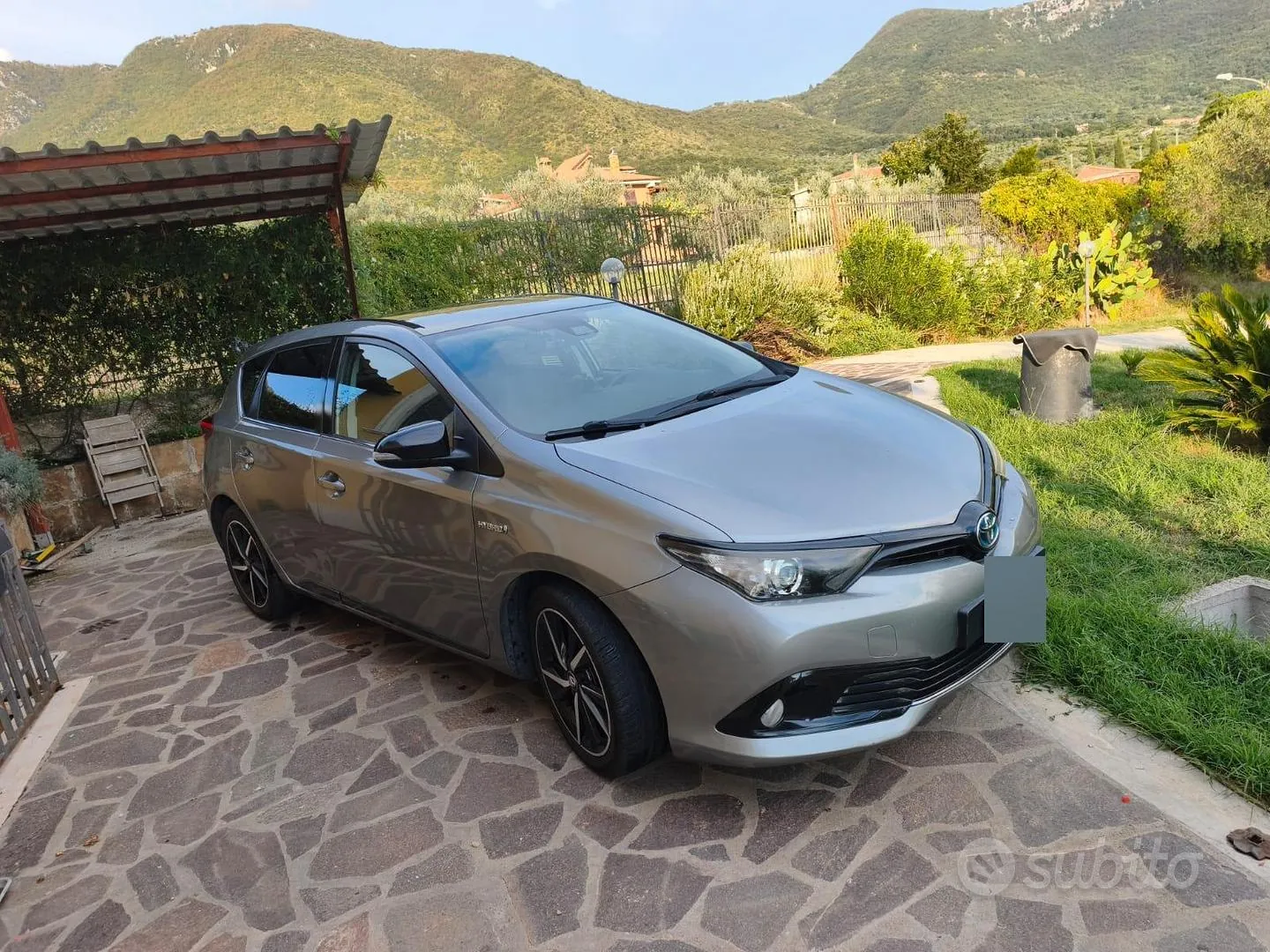 Toyota Auris 2018 photo 2