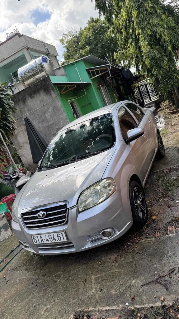 Daewoo Gentra 2009 photo 2