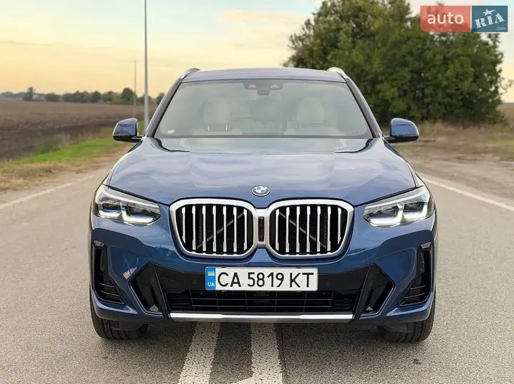 BMW X3 2019 photo 2