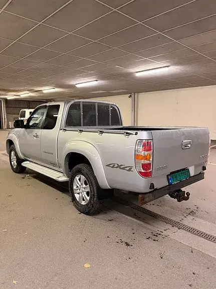 Mazda Bt-50 2011 photo 4