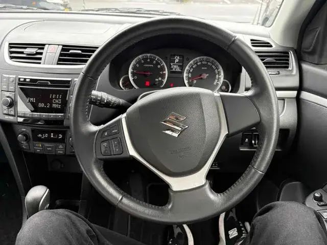 Suzuki Swift 2013 photo 5
