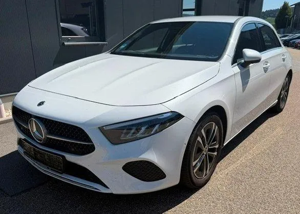 Mercedes-Benz A200