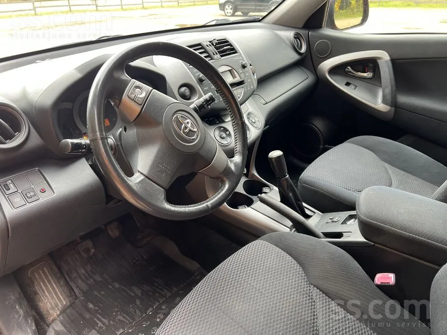 Toyota Rav4 2008 photo 5