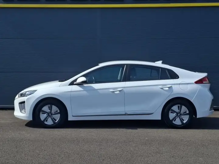 Hyundai Ioniq 2022 photo 4