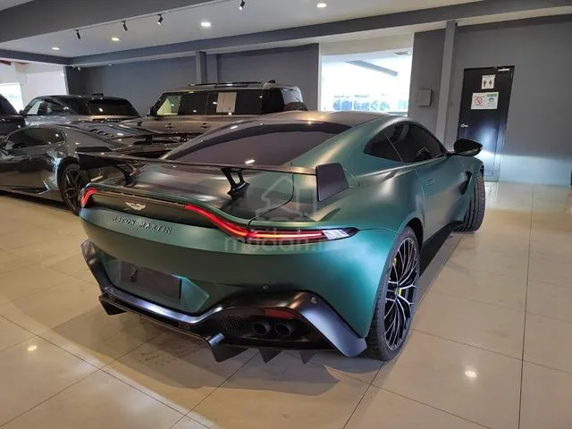Aston Martin Vantage
