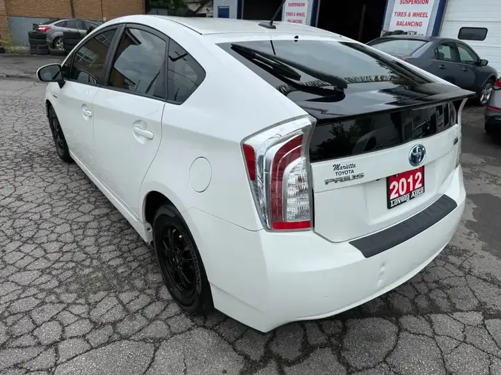 Toyota Prius 2012 photo 3