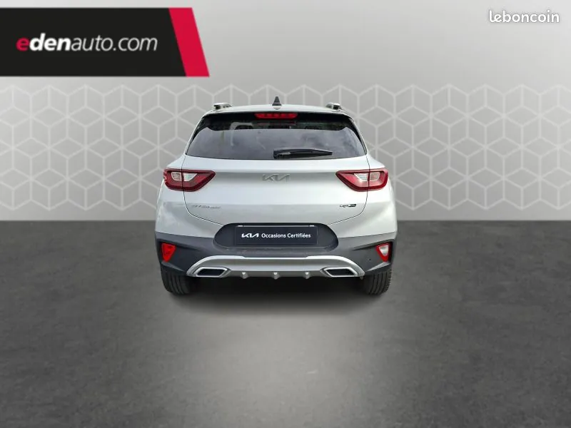 Kia Stonic 2023 photo 3