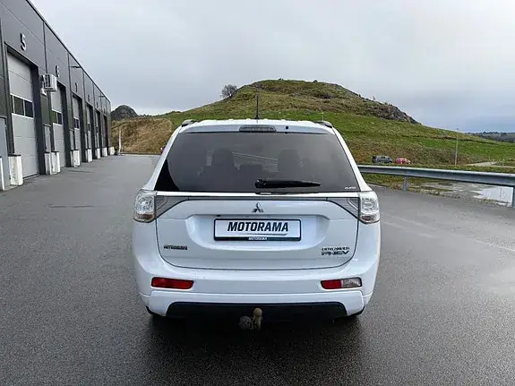 Mitsubishi Outlander 2014 photo 4
