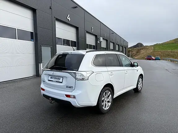 Mitsubishi Outlander 2014 photo 3
