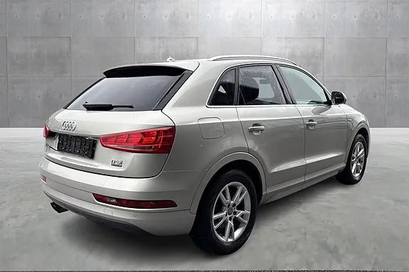 Audi Q3 2016 photo 5