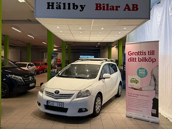 Toyota Verso 2010 photo 2