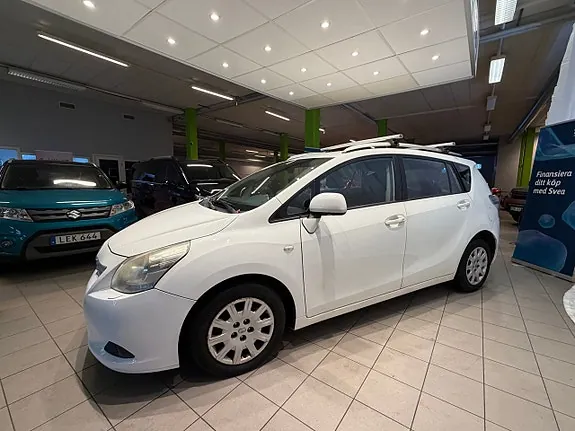 Toyota Verso 2010 photo 3