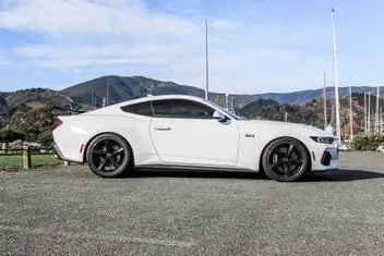 Ford Mustang 2025 photo 3