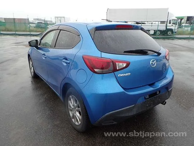Mazda Demio 2015 photo 3
