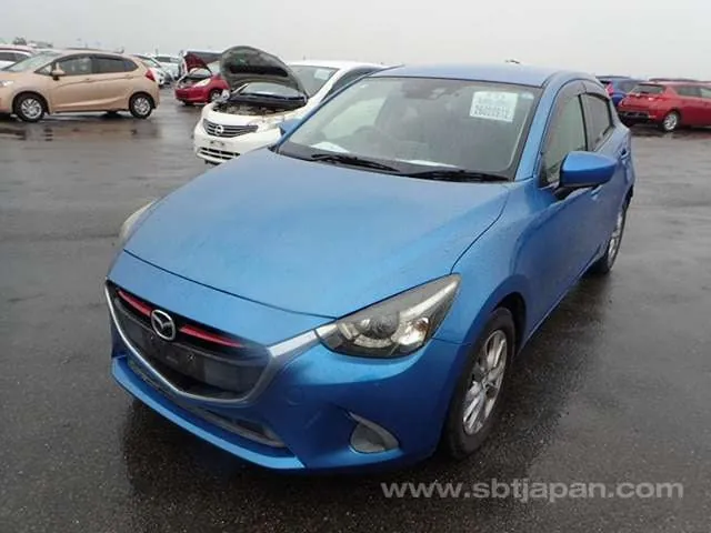 Mazda Demio 2015 photo 2