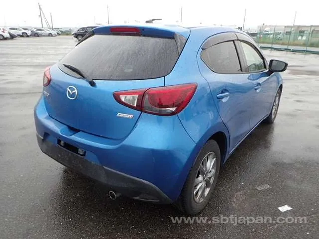 Mazda Demio 2015 photo 4
