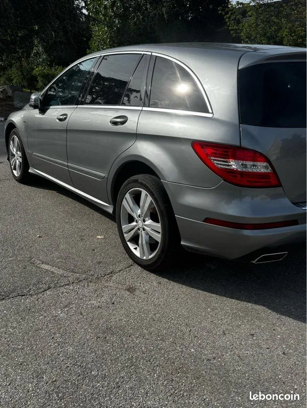 Mercedes-Benz R-Class 2013 photo 2