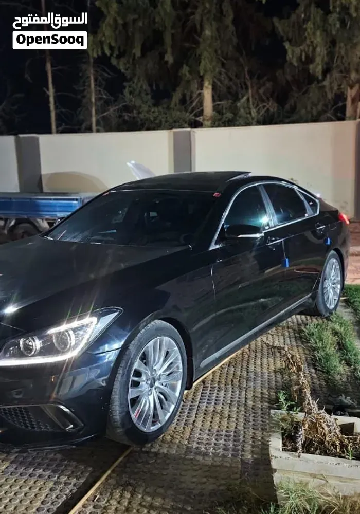 Genesis G80 2017 photo 4
