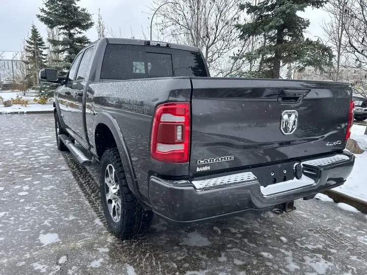 Ram 3500 Laramie 2019 photo 3