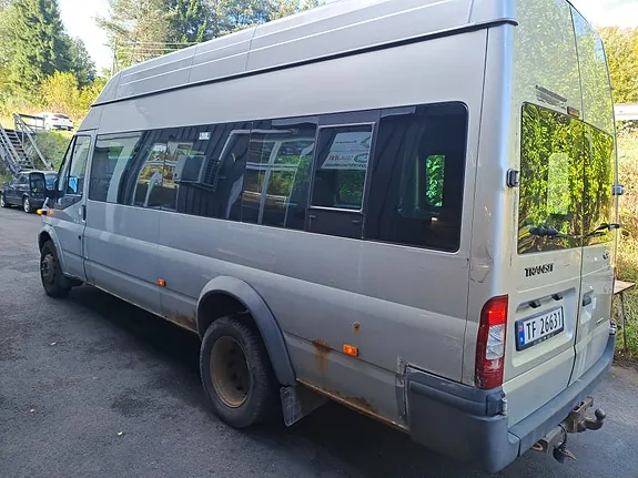 Ford Transit 300M Van 2011 photo 3