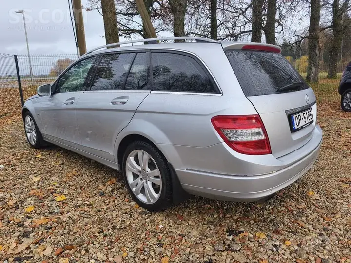 Mercedes-Benz C200 2009 photo 3