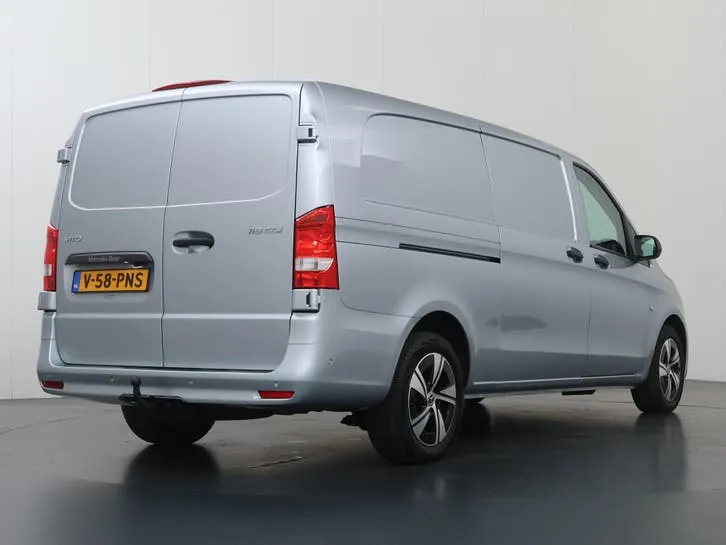 Mercedes-Benz Vito 2024 photo 2
