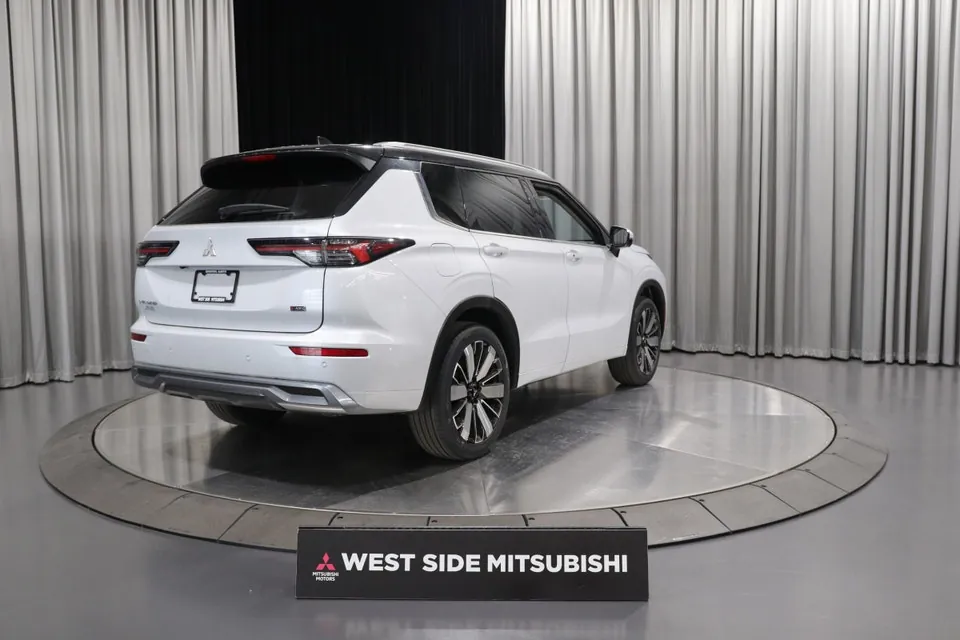 Mitsubishi Outlander 2026 photo 5