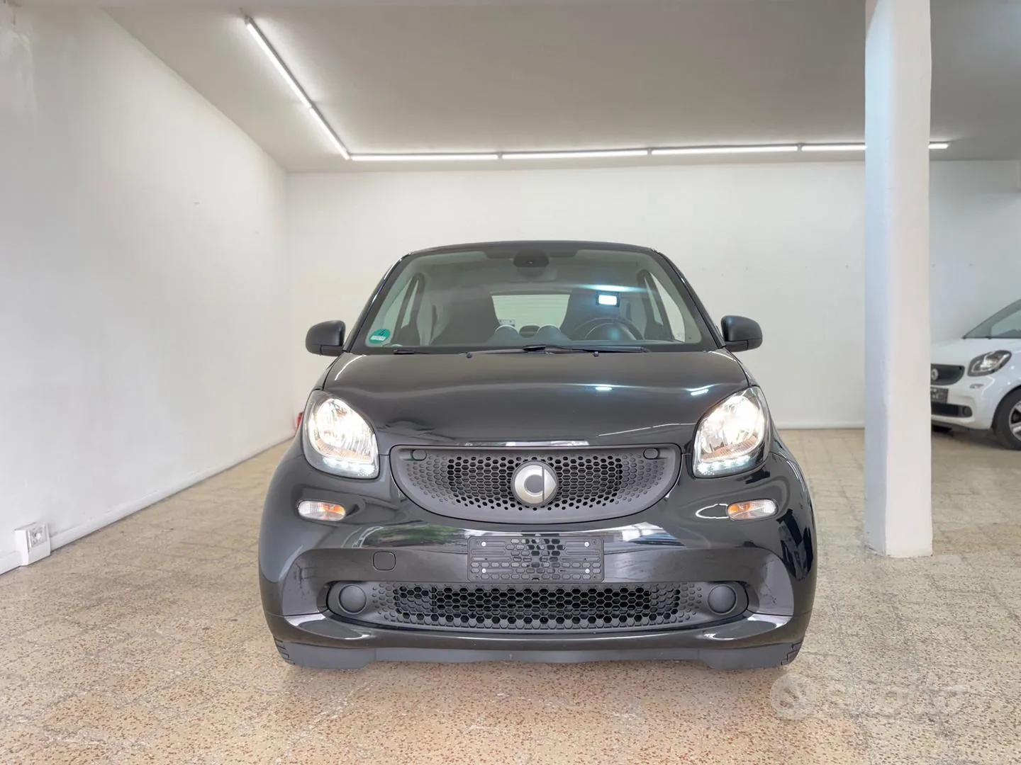 Smart Fortwo 2017 photo 2