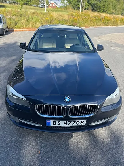 BMW 520D 2010 photo 2