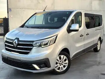 Renault Trafic 2023 photo 2
