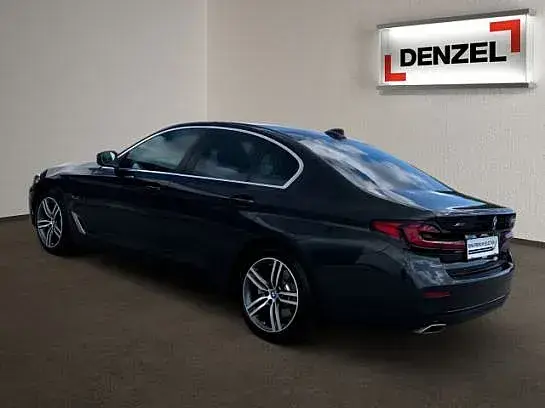 BMW 5 Series 2022 photo 3