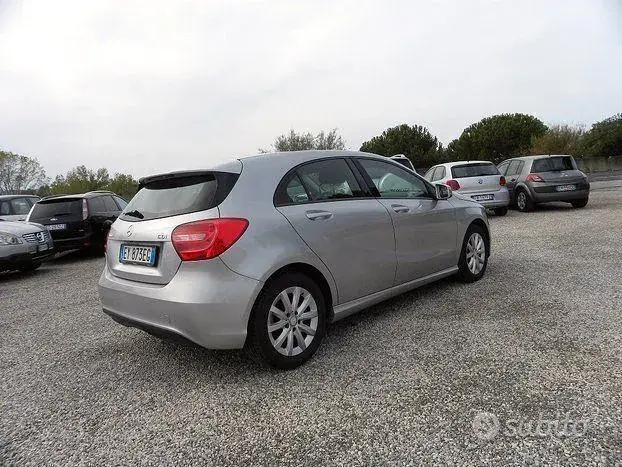 Mercedes-Benz A 180 Cdi 2015 photo 5